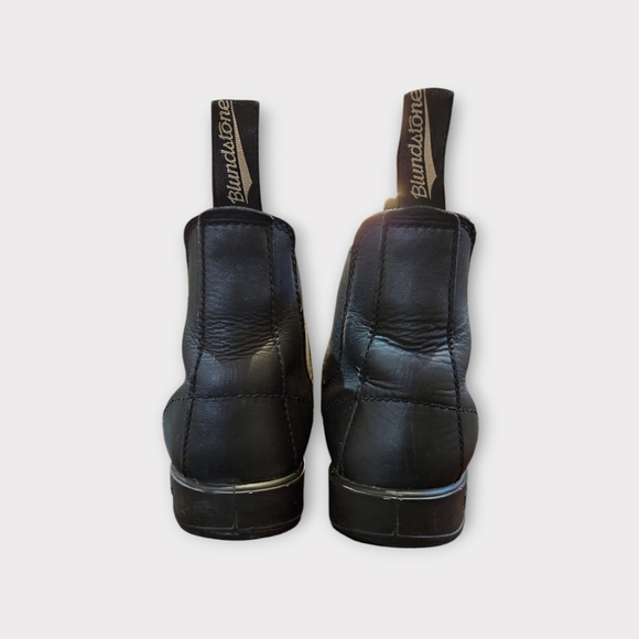 Blundstone Black Leather Chelsea Boots - Picture 6 of 10